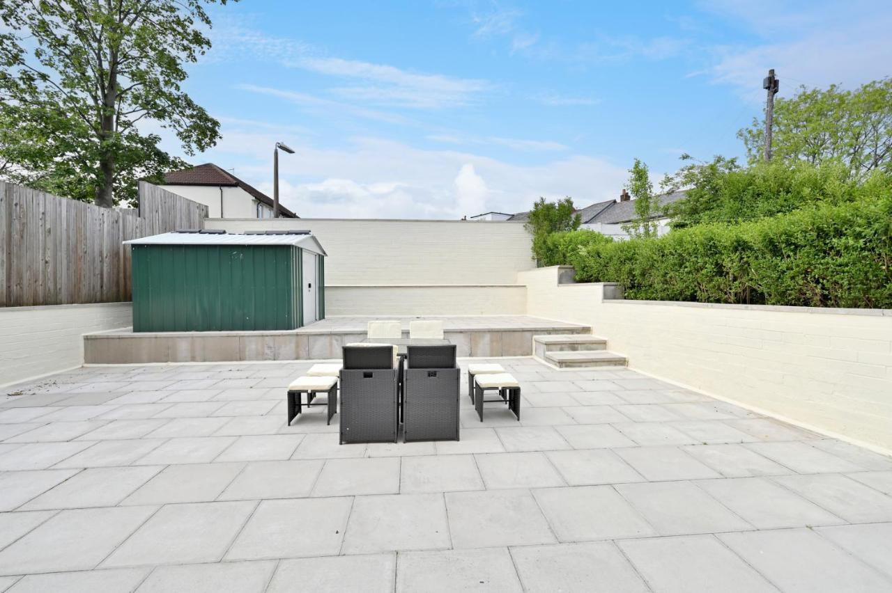 Villa Sleek And Stylish 3 Bed In Bolton - Garden - Parking Esterno foto