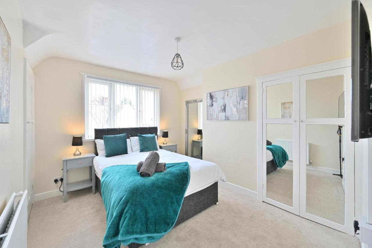 Villa Sleek And Stylish 3 Bed In Bolton - Garden - Parking Esterno foto